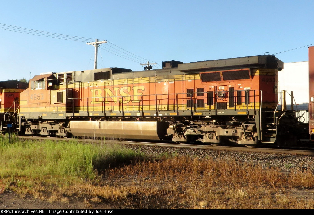 BNSF 4953